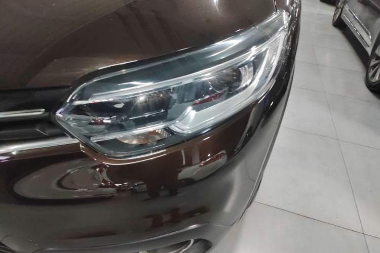 Used Renault Kadjar 2017 2.0L Two-Wheel-Drive Leading Edition