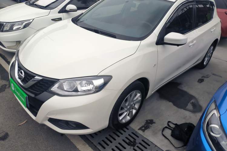 Used Nissan Tiida 2016 1.6L CVT Cool Dynamic Edition