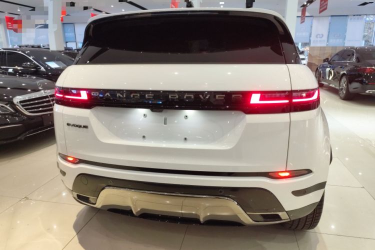 Used Land Rover Range Rover Evoque 2024 Aurora L 249 PS Prestige Light-Chasing Edition
