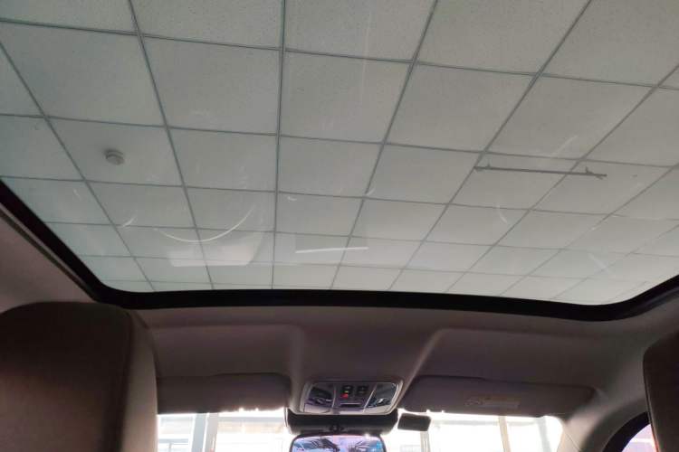 Used Wey VV5 2019 Upgraded Model 2.0T Two-Wheel Drive Ultra-Luxury Version China V Standard