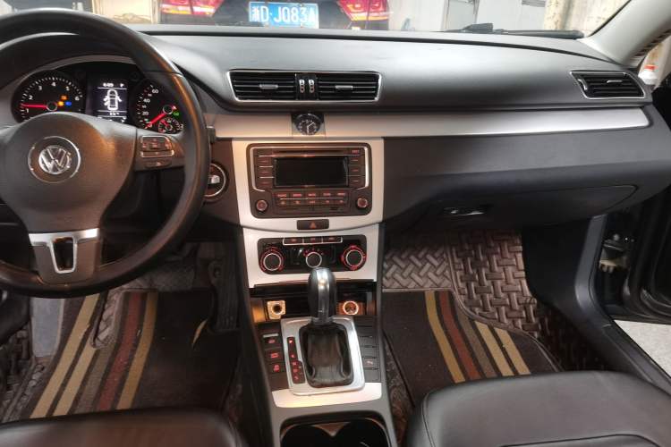 Used Volkswagen Magotan 2016 1.8TSI Smart Comfort Model

