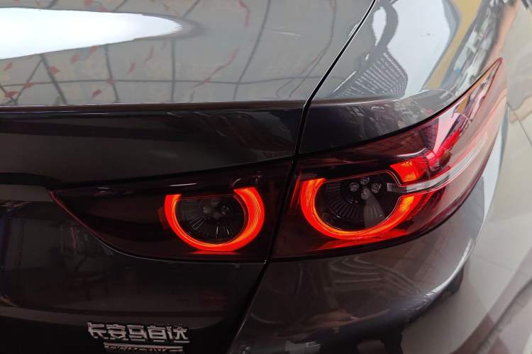 Used Mazda Mazda 3 Axela 2022 2.0L Automatic Zhi Rui Obsidian Edition