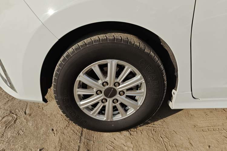 Used SAIC MAXUS G20 2023 Facelifted ES 2.0T Gasoline Automatic Value Edition