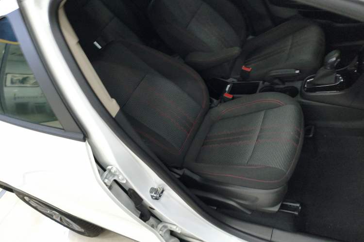 Used Buick Encore 2018 18T Automatic Two-Wheel Drive Urban Leading Model
