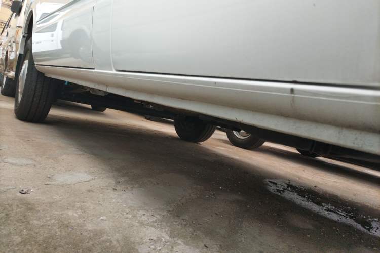 Used SAIC MAXUS Xintu V80 2021 2.0T Manual Classic Aoyuntong Short Wheelbase Mid-Height 7/8/9-Seater
