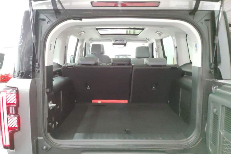 Used  BJ40 Electric Drive 2025 Advanced Edition
