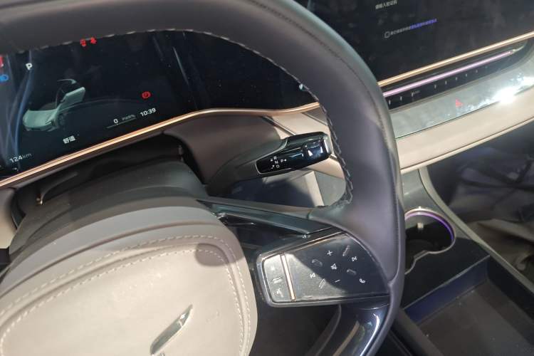 Used Hongqi EH7 2024 760 Pro+ Four-Wheel Drive Version
