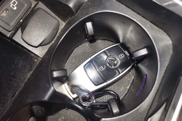 Used Mercedes-Benz E-Class 2023 Facelift E 260 L
