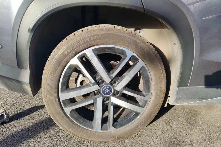 Used BYD Song L DM-i 2025 Intelligent Driving Version 112 km Beyond-Range Type
