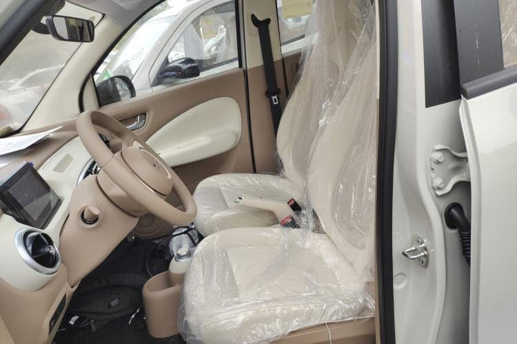 Used Wuling Hongguang MINIEV 2025 Four-Door Version Advanced Edition
