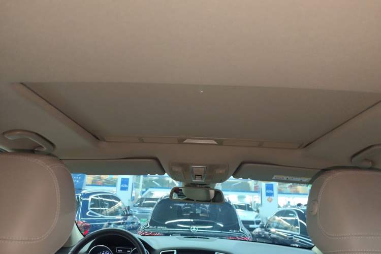 Used Mercedes-Benz M-Class 2014 ML 320 4MATIC
