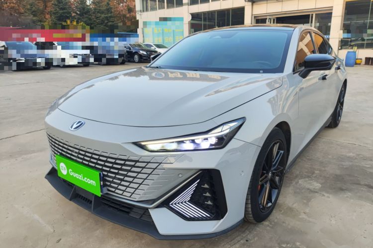 Used Changan UNI-V 2022 1.5T Smart Navigation Version