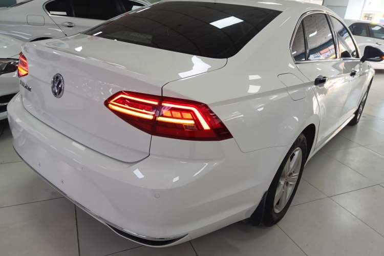 Used Volkswagen Lamando 2019 230TSI DSG Fashion Edition China VI
