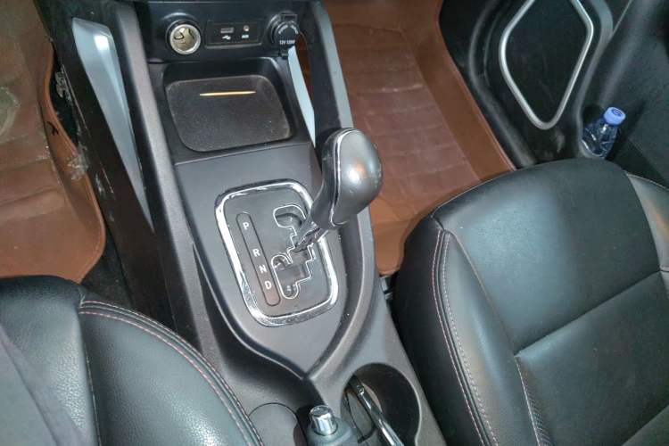 Used Changan CS35 2014 1.6L Automatic Luxury Model China IV Standard
