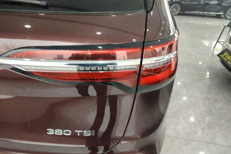 Used Volkswagen Viloran 2022 380TSI Prestige Edition
