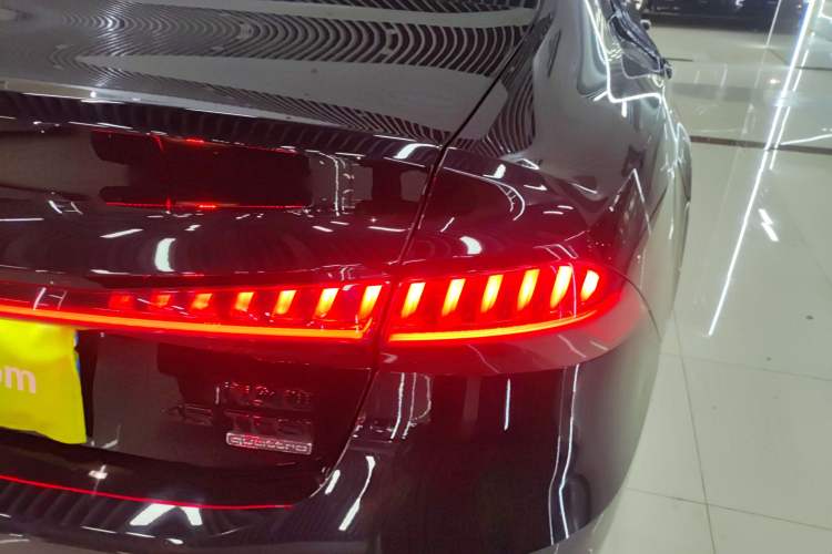 Used Audi A7L 2024 45 TFSI quattro S-line Black Warrior Edition
