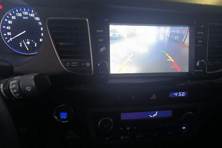 Used Hyundai Mistra 2014 1.8L Automatic Smart GLS
