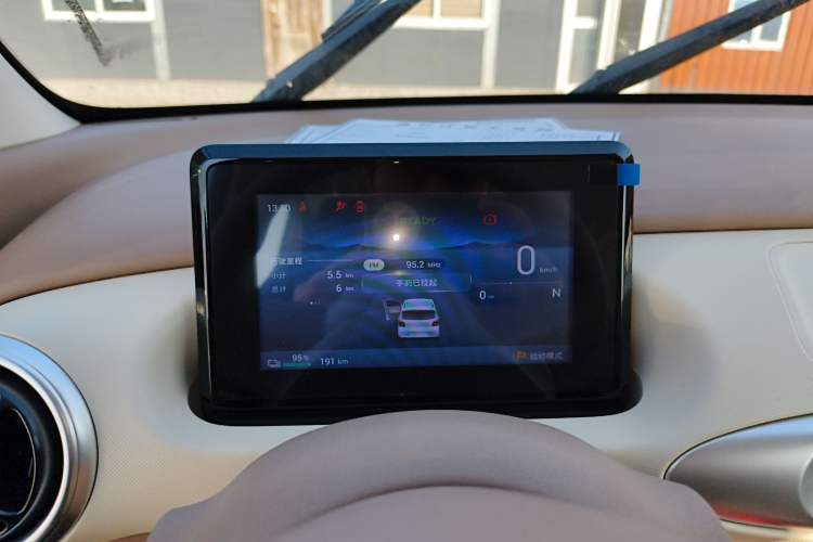 Used Wuling Hongguang MINIEV 2025 Four-Door Version Advanced Edition
