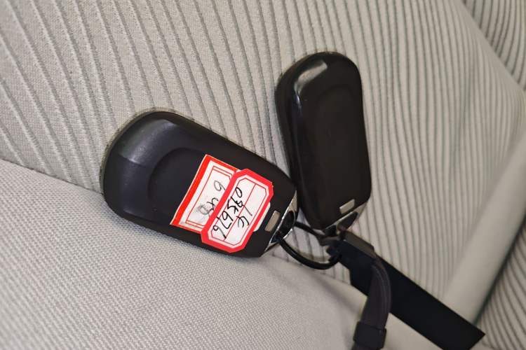 Used Buick GL8 2021 Land Cruiser Executive Class 652T Comfort Model
