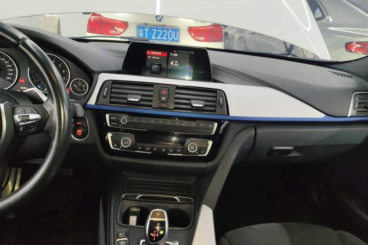 Used BMW 3 Series 2018 320i M Sport Package
