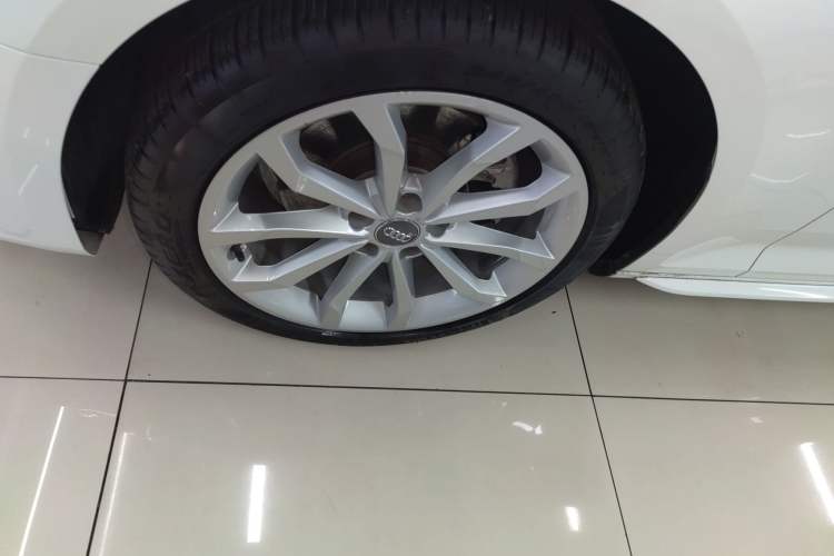 Used Audi A4L 2018 30th Anniversary Edition 40 TFSI Fashion Model