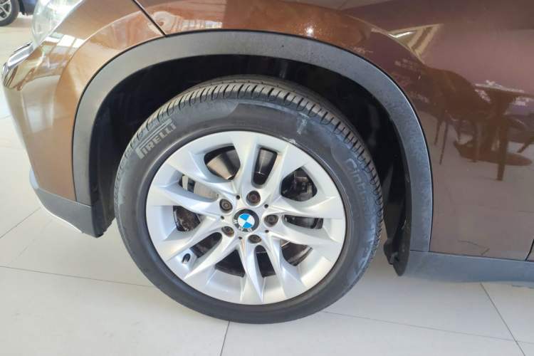 Used BMW X1 2014 sDrive18i Leading Model
