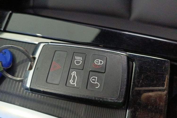 Used Land Rover Range Rover Evoque 2020 249 PS R-DYNAMIC S Sport Edition
