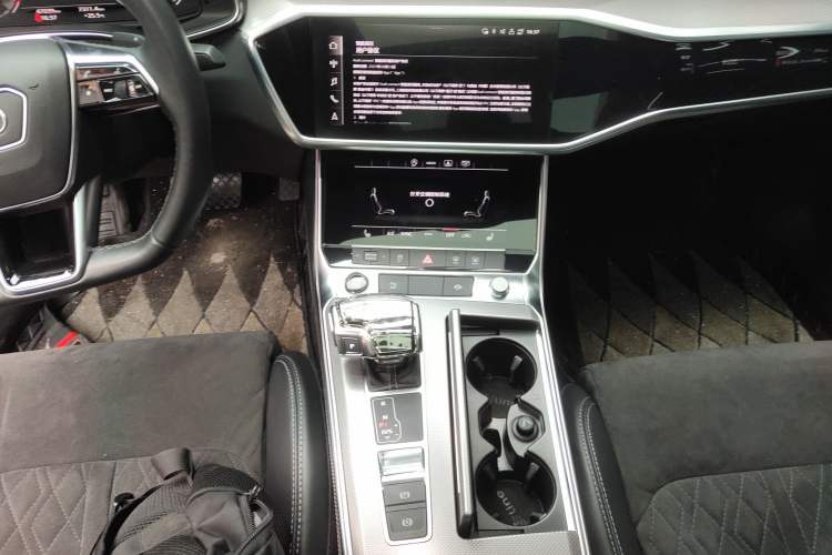 Used Audi A6L 2022 55 TFSI quattro Prestige Dynamic Edition
