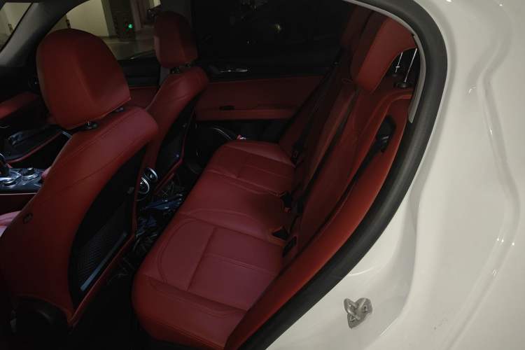 Used Alfa Romeo Stelvio 2021 2.0T 280HP Luxury Edition
