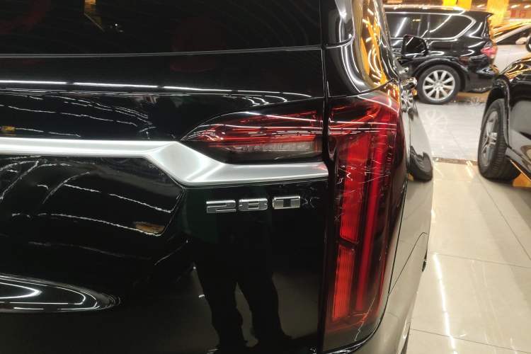 Used Cadillac XT6 2021 28T Six-Seater Four-Wheel-Drive Luxury Version
