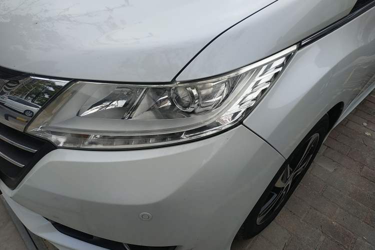 Used Honda Odyssey 2015 Revised 2.4L Luxury Edition
