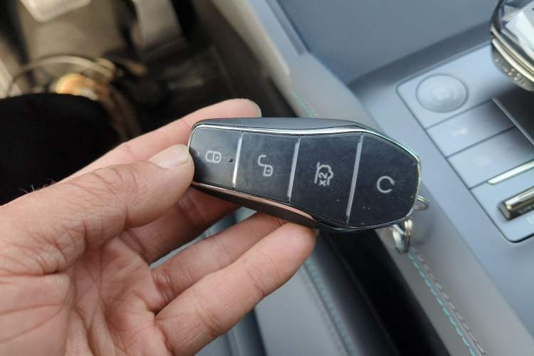 Used BYD Qin L 2025 DM-i Smart Drive 80KM Leading Model