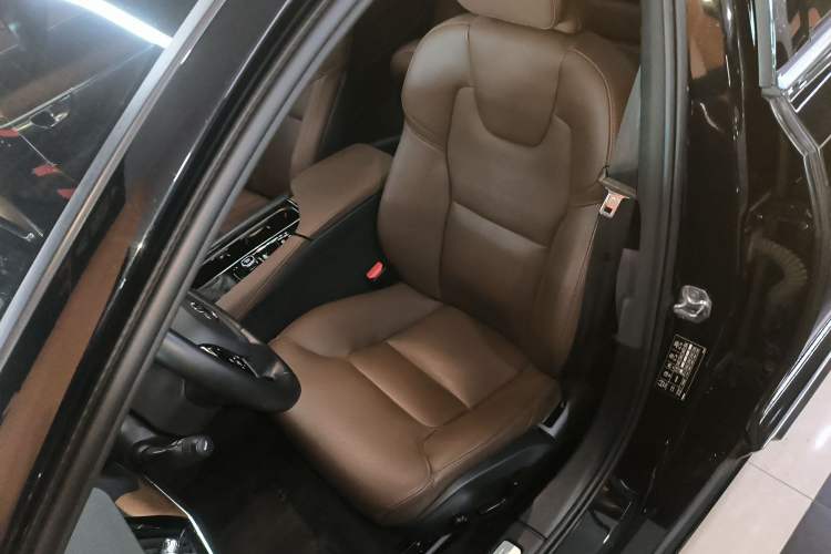 Used Volvo S90 2020 T5 Zhiyi Luxury Edition
