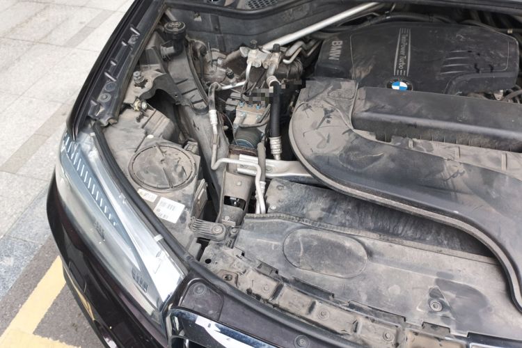 Used BMW X5 2015 xDrive28i
