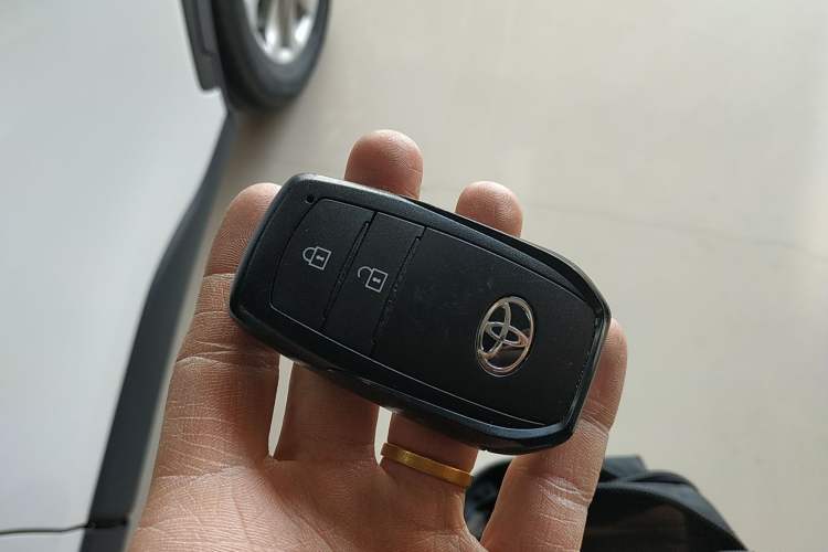 Used Toyota Corolla Cross 2024 2.0L Smart Electric Hybrid Dual-Engine Pioneer Edition