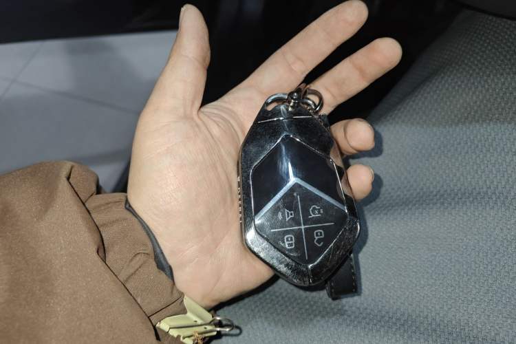 Used  SL03 2023 200Max Range-Extended Version