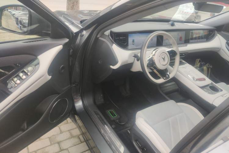 Used VOYAH FREE 2025 318 318 km Rear-Drive Touring Edition