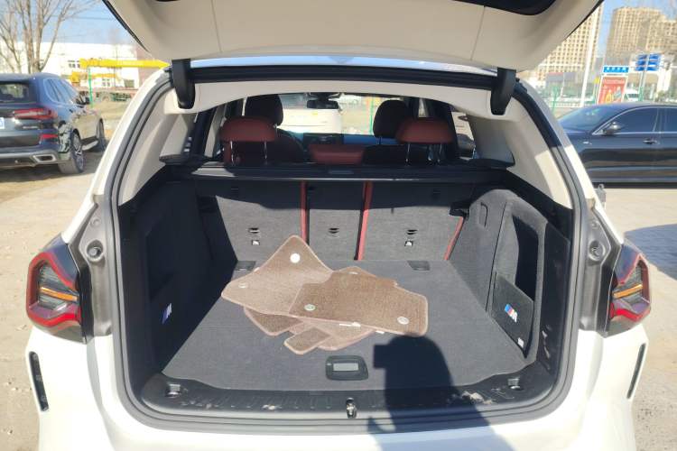 Used BMW iX3 2024 Leading Model