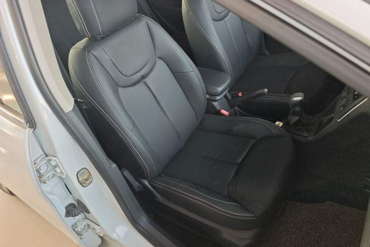 Used Peugeot 308 2014 Enjoy Edition Classic 1.6L Manual YouShang Model
