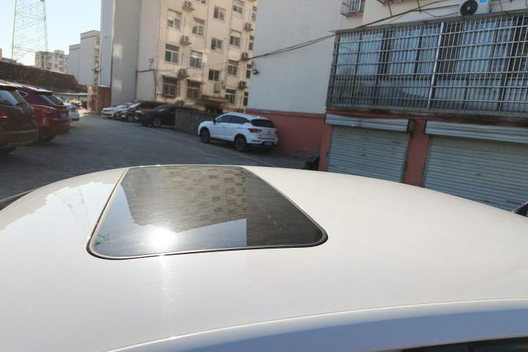 Used Volkswagen Santana 2015 1.4L Manual Comfort Edition