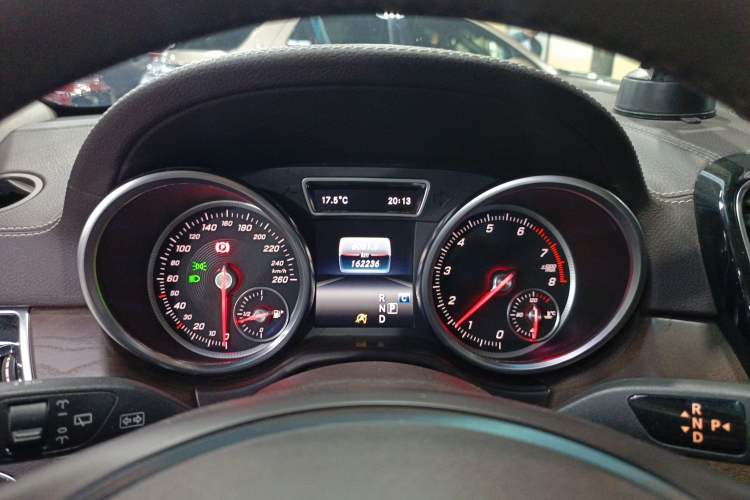 Used Mercedes-Benz GLE 2017 GLE 320 4MATIC Luxury Model