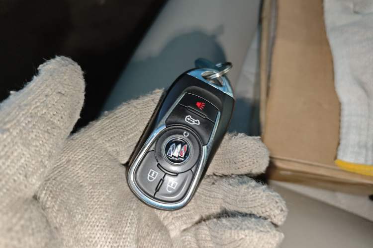 Used Buick GL8 2021 Land Cruiser Executive Class 652T Luxury Model
