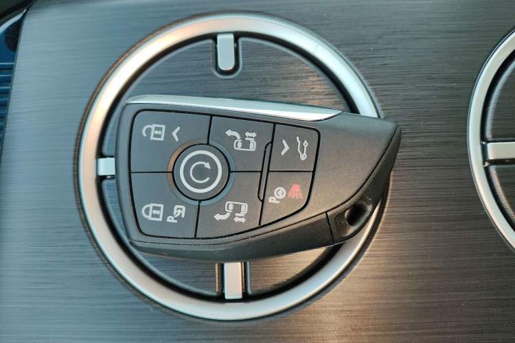 Used Buick GL8 New Energy 2024 Lu Zun Luxury Edition 7-Seater