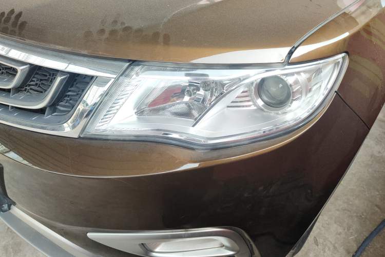 Used Geely Auto Emgrand X7 Sport 2016 1.8TD Automatic ZhiShang Model
