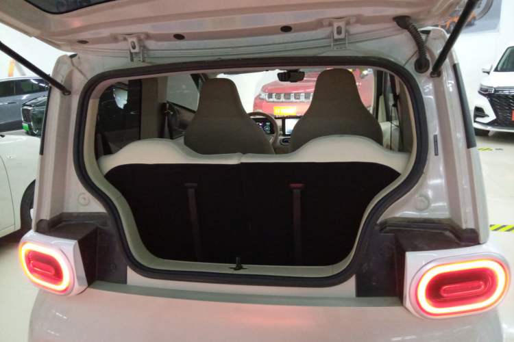 Used Wuling Hongguang MINIEV 2024 3rd Generation 215km Youth Edition
