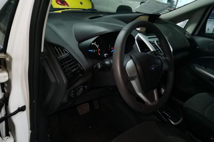 Used Ford EcoSport 2013 1.5L Automatic Fashion Model