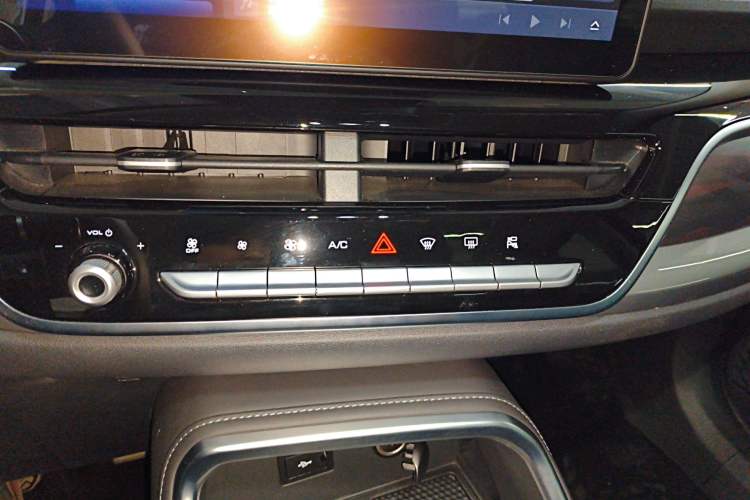 Used Haval H6 2021 National Trend Edition 1.5 GDIT Automatic Luxury Version
