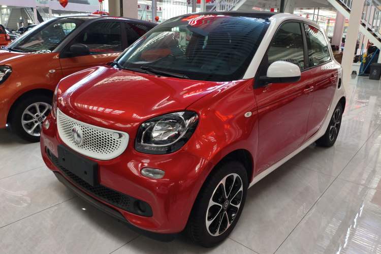 Used  forfour 2016 1.0L 52 kW Passion Edition
