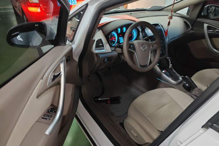 Used Buick GT 2013 GT 1.6L Automatic Fashion Edition
