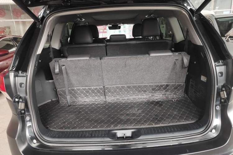 Used Toyota Highlander 2018 2.0T Four-Wheel Drive Luxury Version 7 Seats China VI Standard
